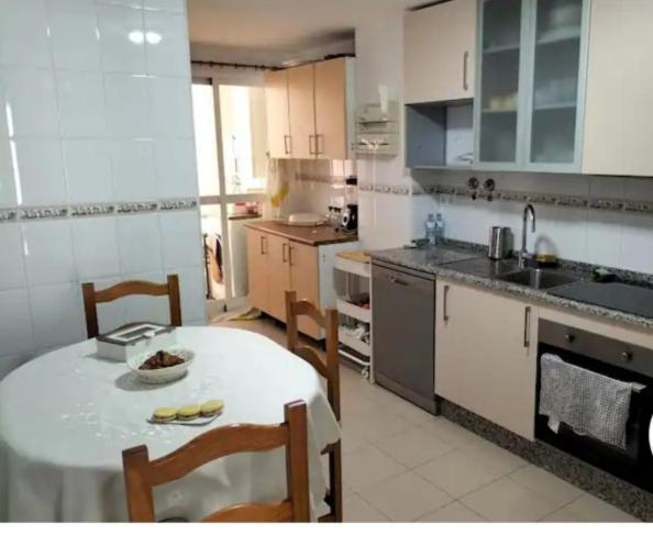 Torremolinos Alquilo Habitacion Con Bano Compartido Y Cocina Compartida المظهر الخارجي الصورة